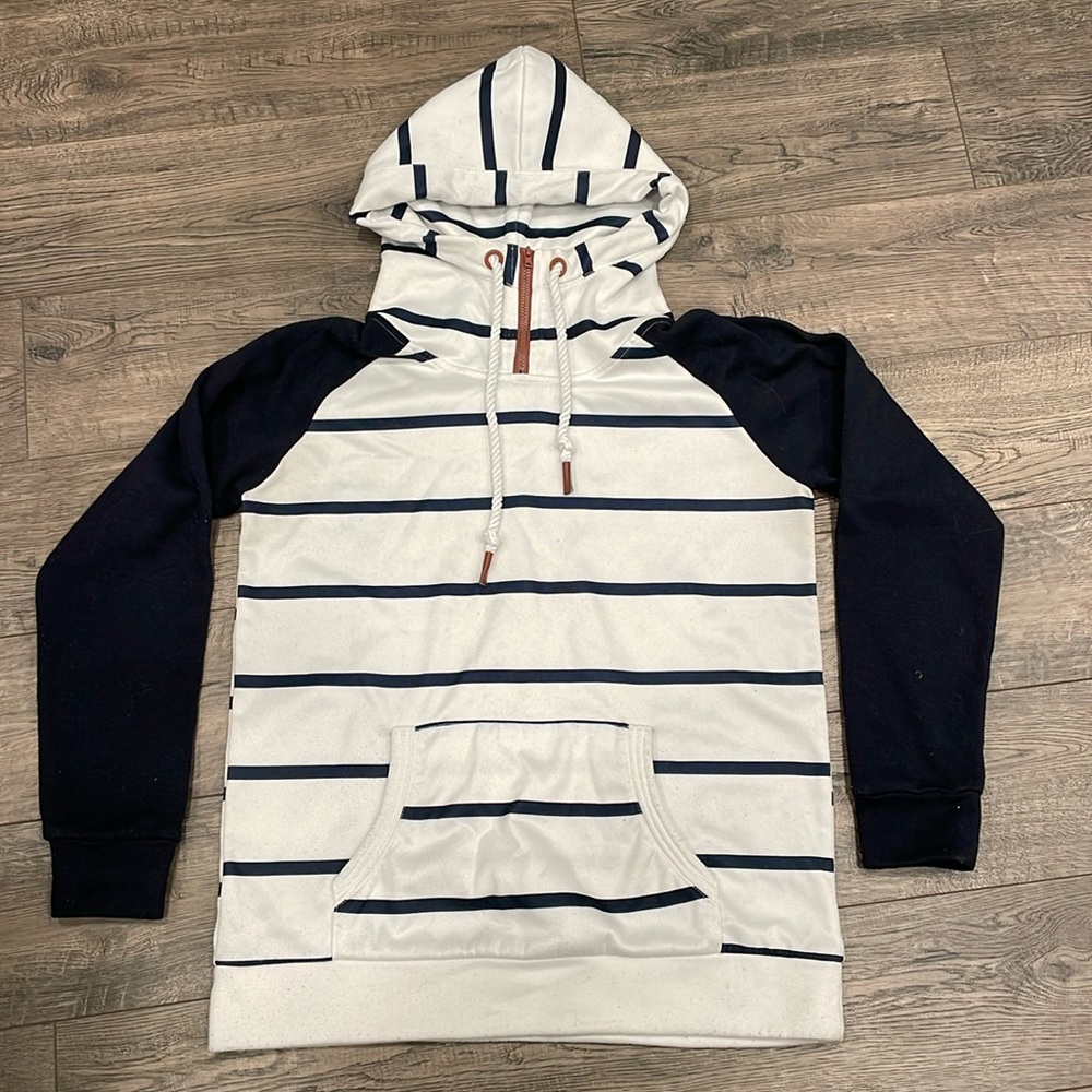Women’s striped hoodie